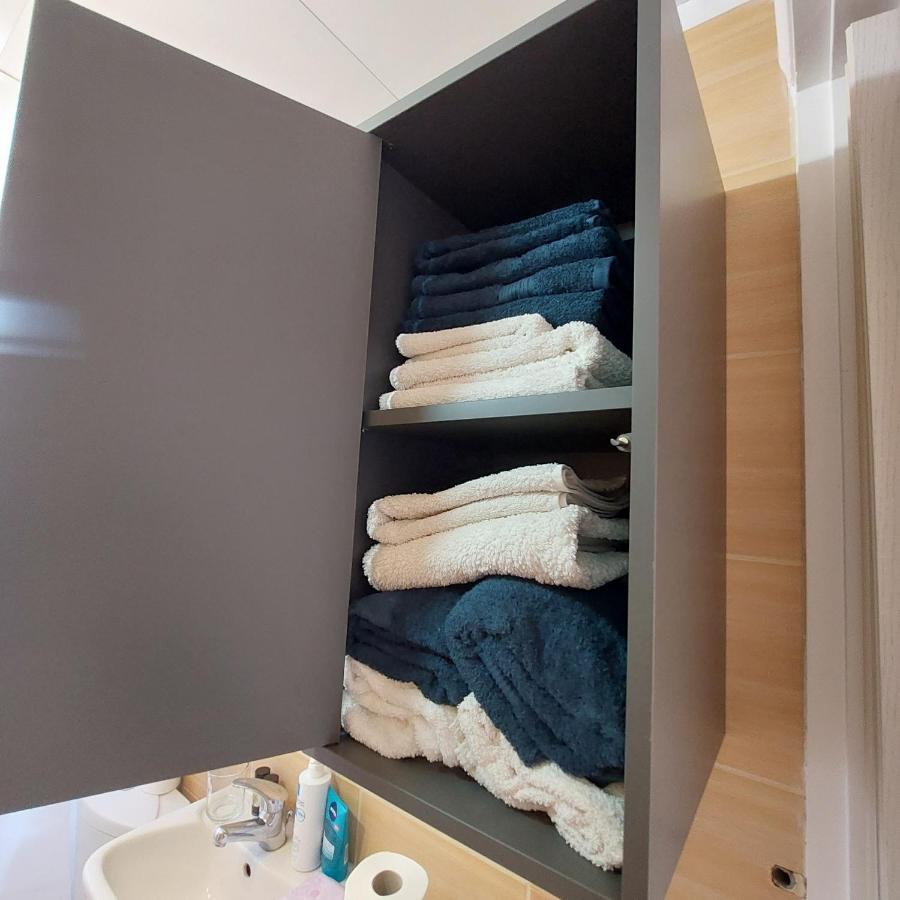 Urban Penthouse Apartment พาทรา ภายนอก รูปภาพ